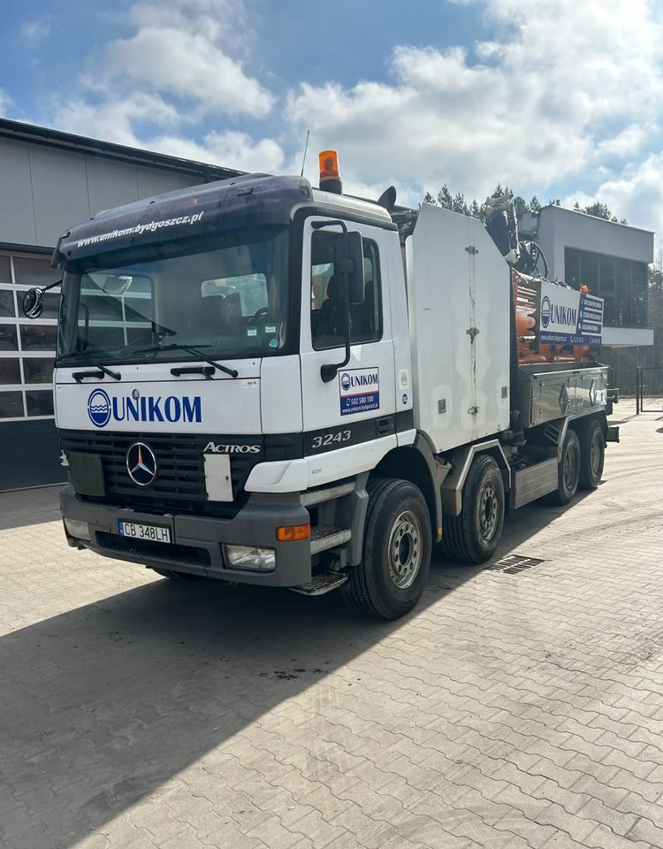 Mercedes-Benz ACTROS 3243 KAISER AQUASTER WUKO - Maşină pentru vidanjări: Foto 3 Mercedes-Benz ACTROS 3243 KAISER AQUASTER WUKO - Maşină pentru vidanjări: Foto 3