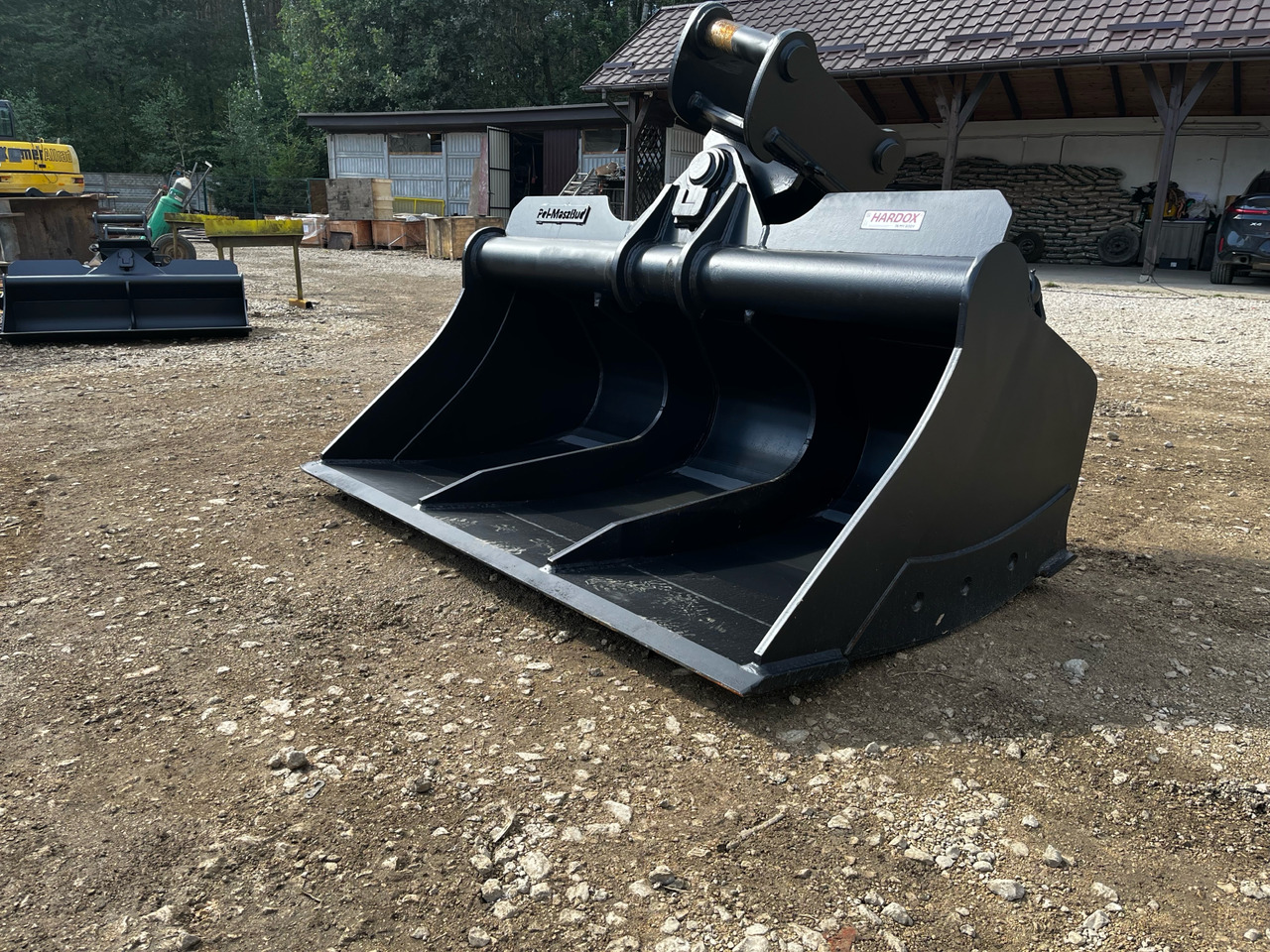 Łyżka skarpowa hydraulicznie uchylna 1.4m3 - Cupă excavator pentru Cupă excavator: Foto 2 Łyżka skarpowa hydraulicznie uchylna 1.4m3 - Cupă excavator pentru Cupă excavator: Foto 2