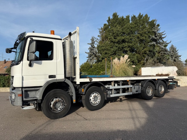 MERCEDES ACTROS 3241 - Camion platformă: Foto 4 MERCEDES ACTROS 3241 - Camion platformă: Foto 4