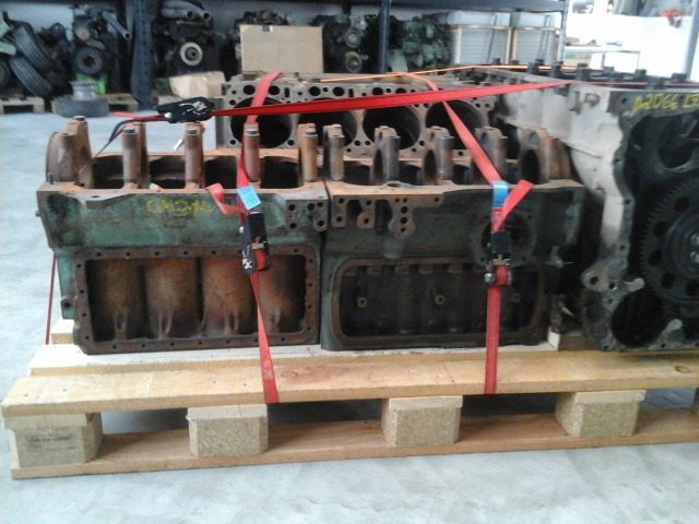 Gebrauchte diverse Motorblöcke - Blocul cilindrilor pentru Camion: Foto 4 Gebrauchte diverse Motorblöcke - Blocul cilindrilor pentru Camion: Foto 4