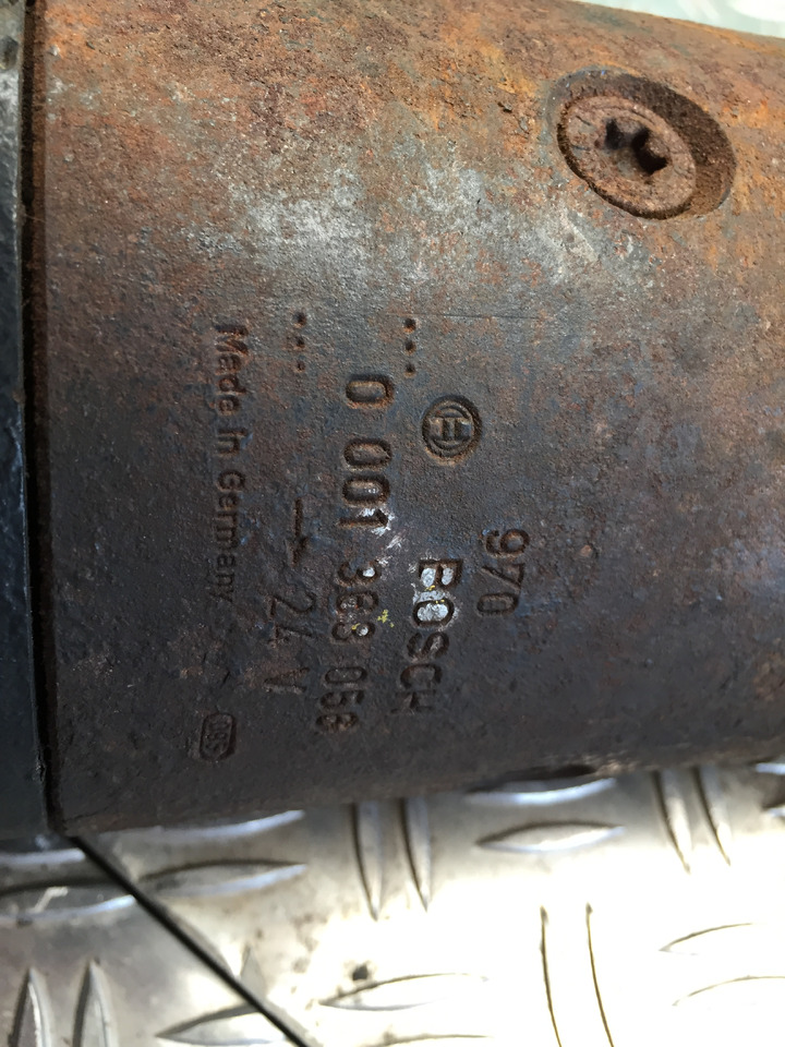 Gebrauchter Anlasser MAN F90, 17.332, Motor Typ : D 0826 LF 02, Artikel - Nr. : 99.99999 - 9999 - Demaror pentru Camion: Foto 3 Gebrauchter Anlasser MAN F90, 17.332, Motor Typ : D 0826 LF 02, Artikel - Nr. : 99.99999 - 9999 - Demaror pentru Camion: Foto 3