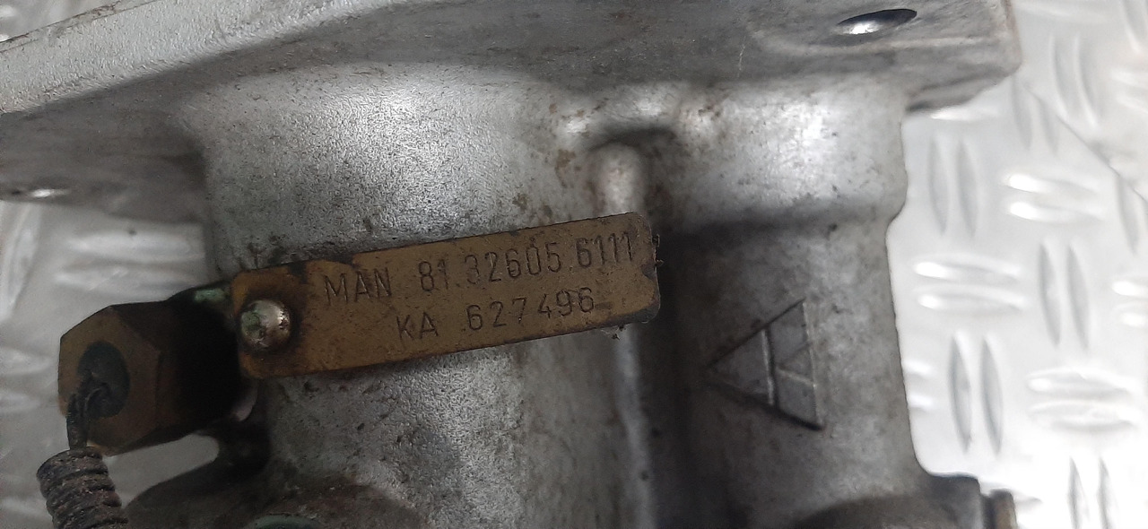 Gebrauchtes MAN Schaltgerät für Getriebe, Artikel - Nr. : 81.32605 - 6111 - Cutie de viteze și piese pentru Camion: Foto 3 Gebrauchtes MAN Schaltgerät für Getriebe, Artikel - Nr. : 81.32605 - 6111 - Cutie de viteze și piese pentru Camion: Foto 3