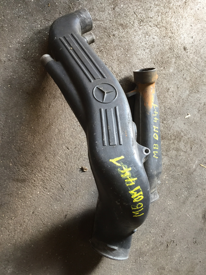 Gebrauchtes MB Motortyp OM 441 LA Ansaugrohr, Artikel - Nr. : A 999 999 99 99 - Conductă admisie pentru Camion: Foto 2 Gebrauchtes MB Motortyp OM 441 LA Ansaugrohr, Artikel - Nr. : A 999 999 99 99 - Conductă admisie pentru Camion: Foto 2