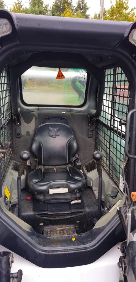 BOBCAT S570 - Mini încărcător: Foto 2 BOBCAT S570 - Mini încărcător: Foto 2