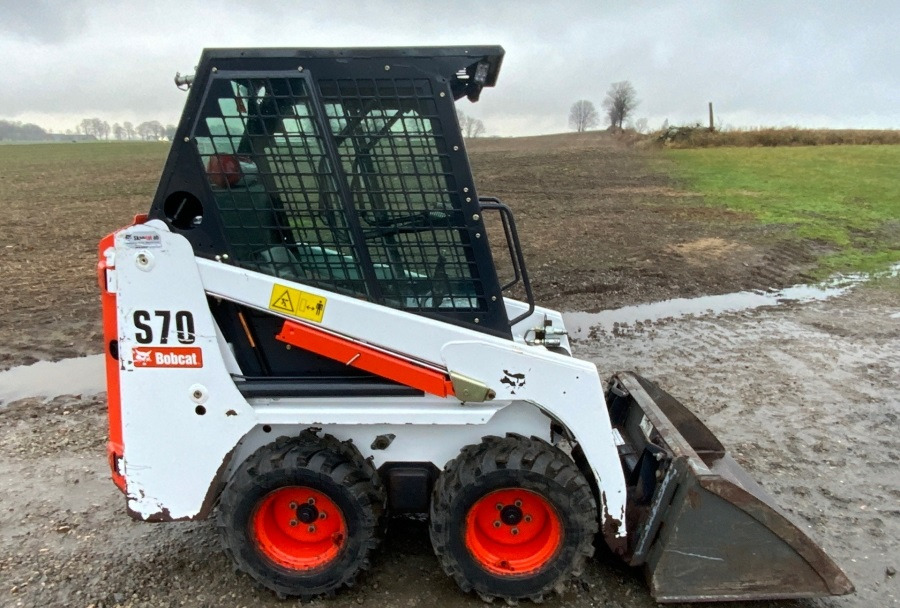 BOBCAT S70 - Mini încărcător: Foto 1 BOBCAT S70 - Mini încărcător: Foto 1