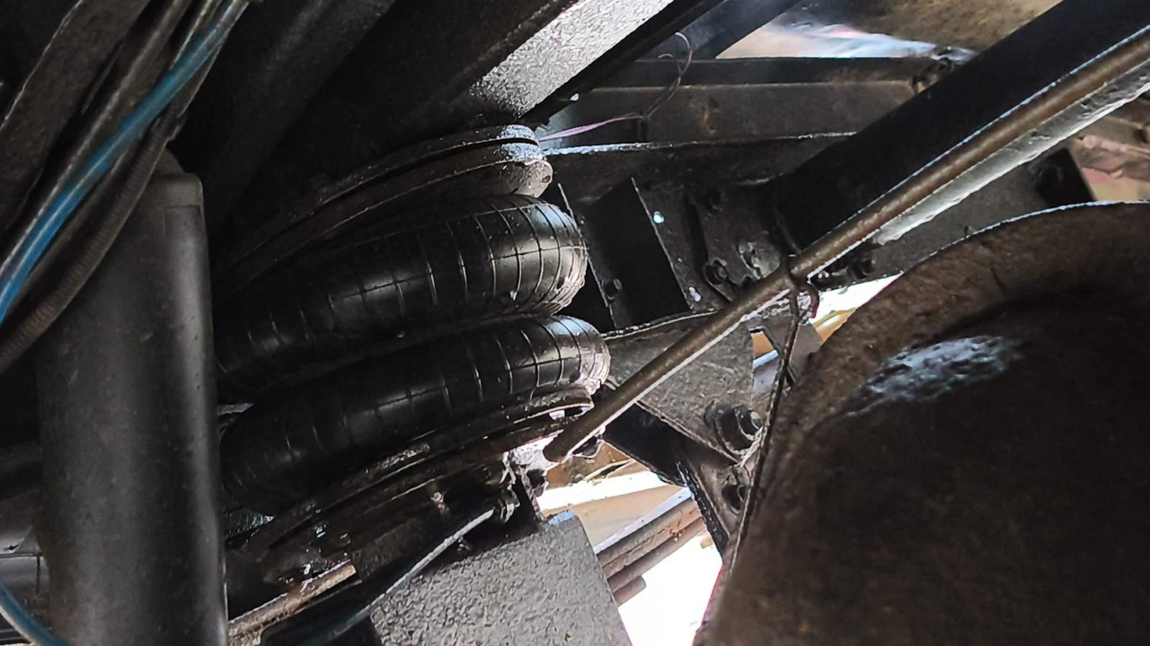 IVECO DAILY 35, 2007 god. - Maşină de tractare: Foto 4 IVECO DAILY 35, 2007 god. - Maşină de tractare: Foto 4