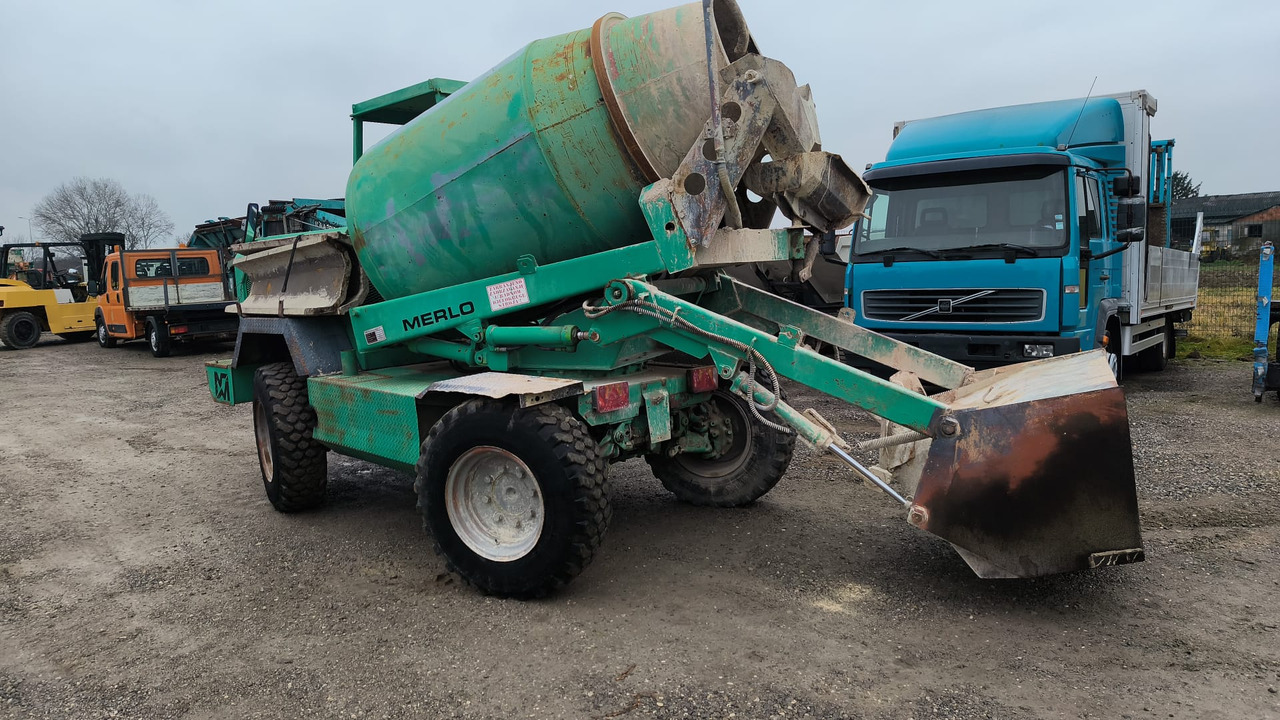 MERLO - Betoniera: Foto 1 MERLO - Betoniera: Foto 1