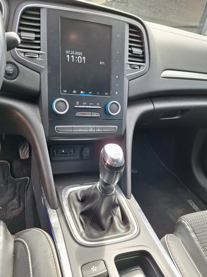 Renault Megane Blue dCi 95, zamjena - Berlină/ Sedan: Foto 4 Renault Megane Blue dCi 95, zamjena - Berlină/ Sedan: Foto 4