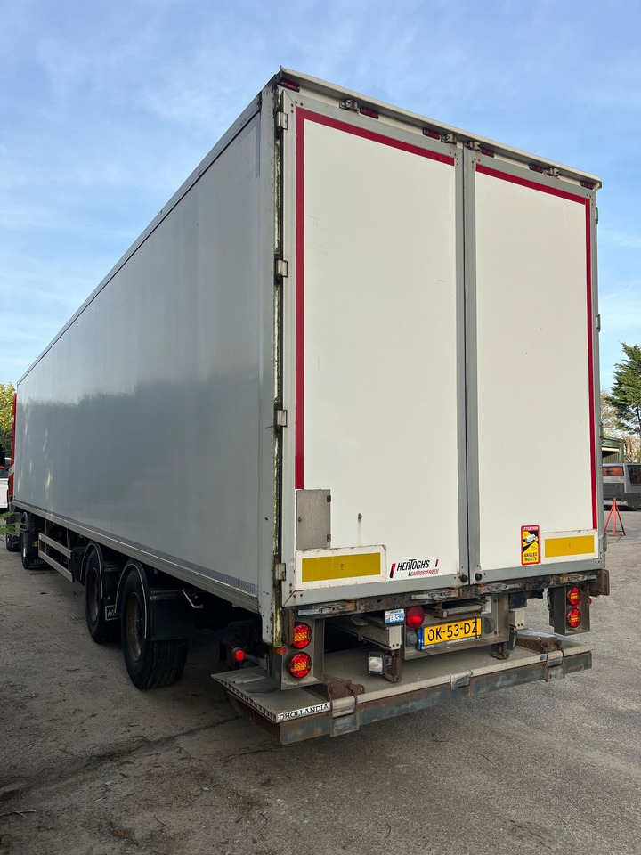 LAG 0-2-33 - Semiremorcă furgon: Foto 4 LAG 0-2-33 - Semiremorcă furgon: Foto 4