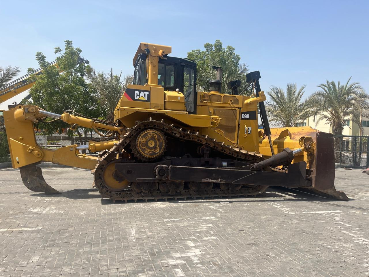 CATERPILLAR D9R - Buldozer: Foto 1 CATERPILLAR D9R - Buldozer: Foto 1