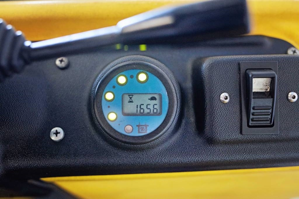 DEC Modena - Tractor electric: Foto 4 DEC Modena - Tractor electric: Foto 4