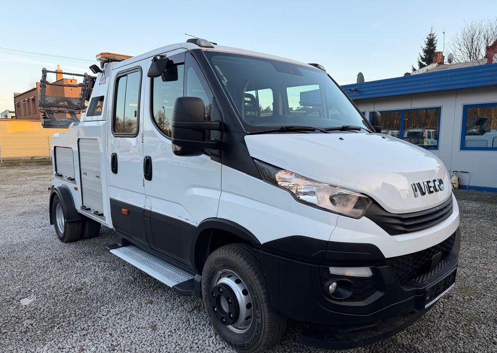 Iveco Daily 70C18 Hi-Matic Pomoc drogowa Holownik 2019r - Maşină de tractare: Foto 3 Iveco Daily 70C18 Hi-Matic Pomoc drogowa Holownik 2019r - Maşină de tractare: Foto 3