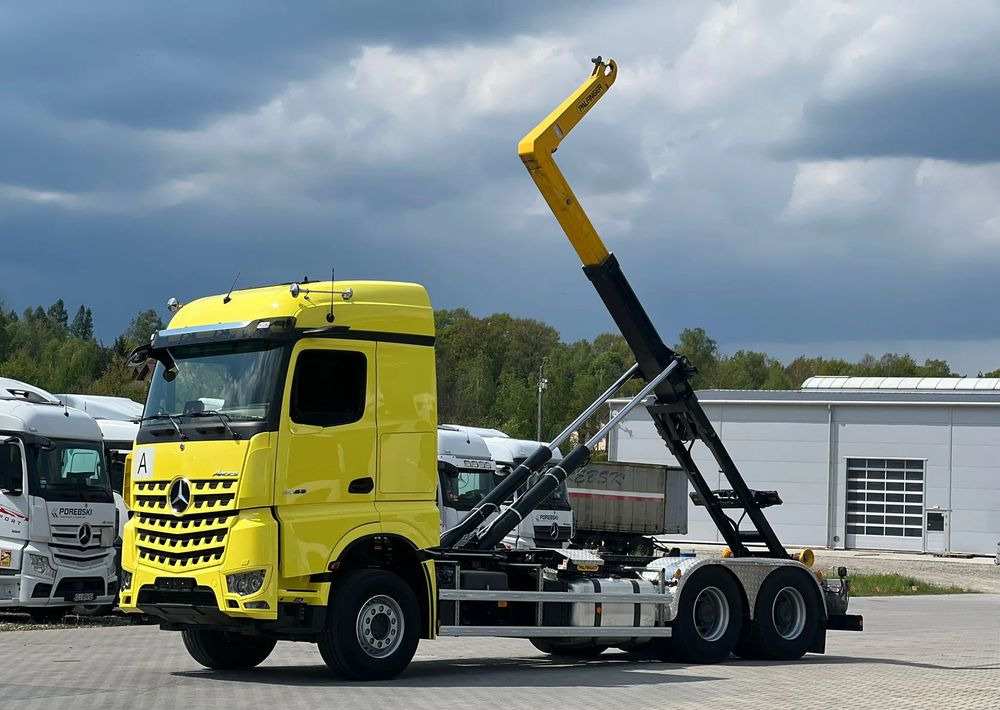 Mercedes-Benz AROCS 2663 / HAKOWIEC / 6X4 / PALFINGER / RETARDER / - Camion cu cârlig: Foto 1 Mercedes-Benz AROCS 2663 / HAKOWIEC / 6X4 / PALFINGER / RETARDER / - Camion cu cârlig: Foto 1