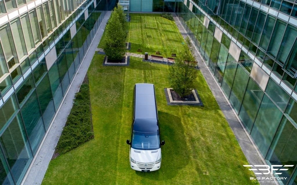 Mercedes-Benz Sprinter 519, SkyLite GT 16+1 ! Full Panoramic ! - Microbuz, Transport persoane: Foto 2 Mercedes-Benz Sprinter 519, SkyLite GT 16+1 ! Full Panoramic ! - Microbuz, Transport persoane: Foto 2