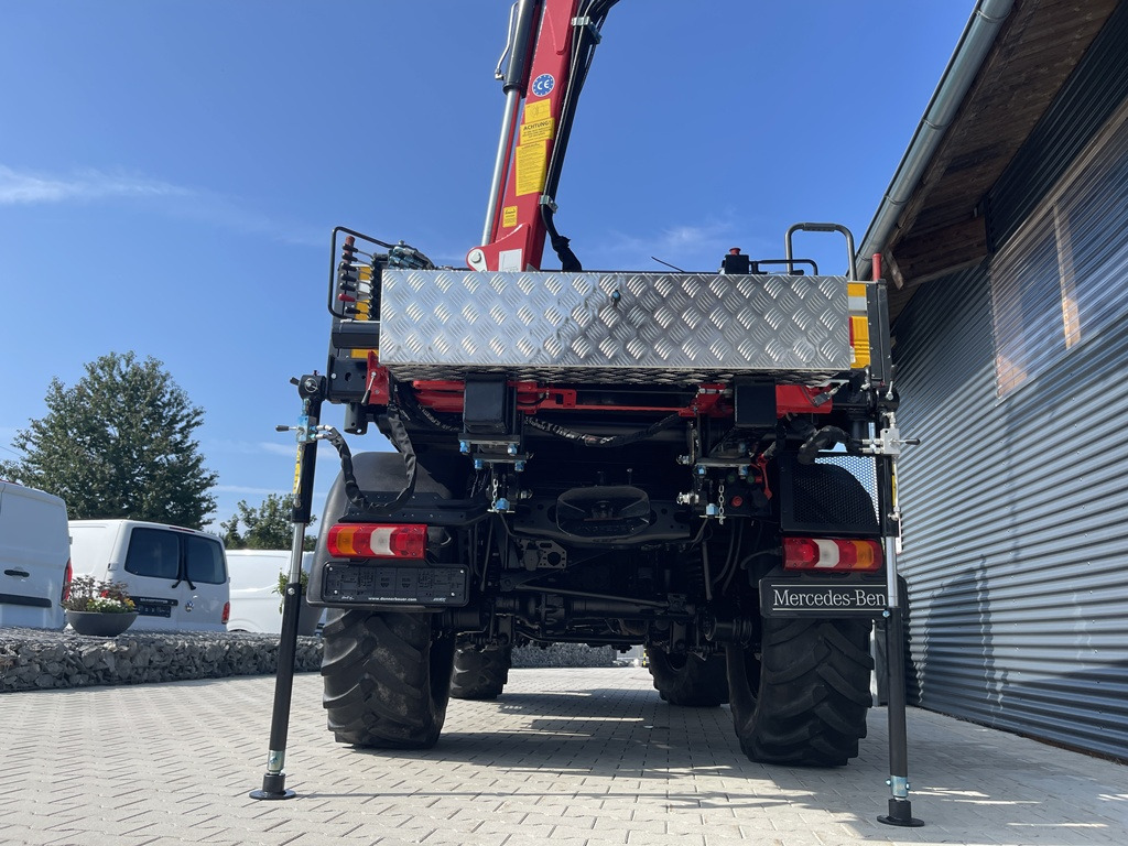 Unimog U318 - UHN mit Ladekran und Forstgreifer , Traumzustand - Camion cu macara: Foto 5 Unimog U318 - UHN mit Ladekran und Forstgreifer , Traumzustand - Camion cu macara: Foto 5