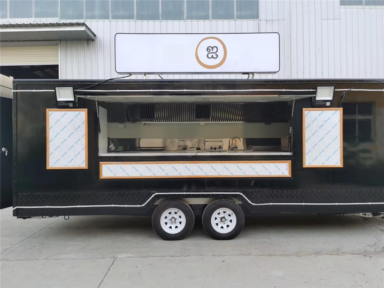 Oulead - Rulota comerciala: Foto 3 Oulead - Rulota comerciala: Foto 3