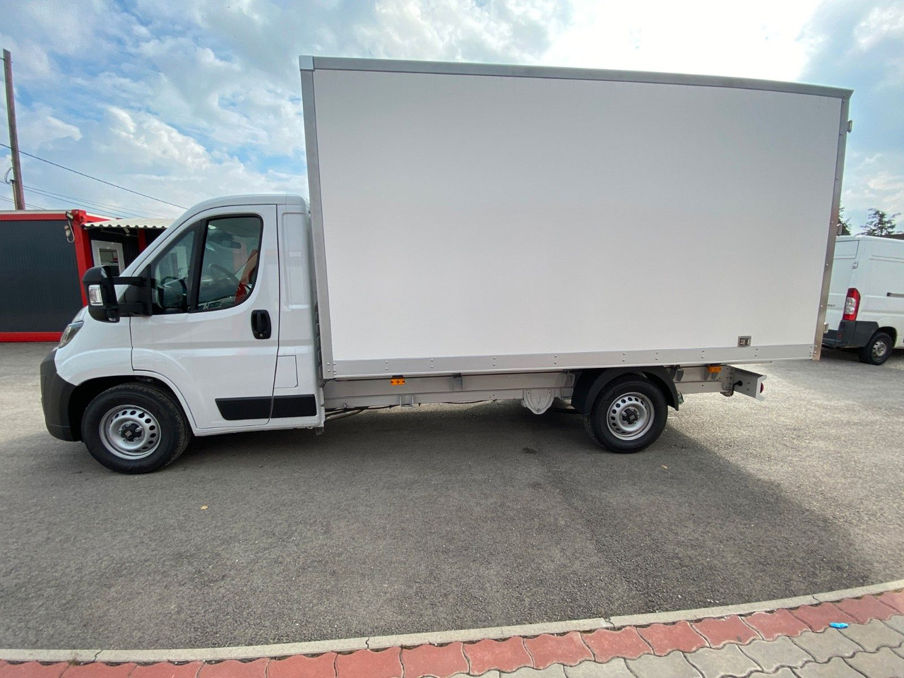 Fiat Ducato KOFFER - Autoutilitară box: Foto 3 Fiat Ducato KOFFER - Autoutilitară box: Foto 3