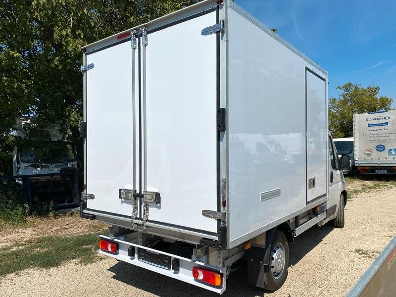 Peugeot Boxer L2 Heavy Kühlkoffer Peugeot Boxer L2 Heavy Kühlkoffer - Autoutilitară frigorifica: Foto 3 Peugeot Boxer L2 Heavy Kühlkoffer Peugeot Boxer L2 Heavy Kühlkoffer - Autoutilitară frigorifica: Foto 3