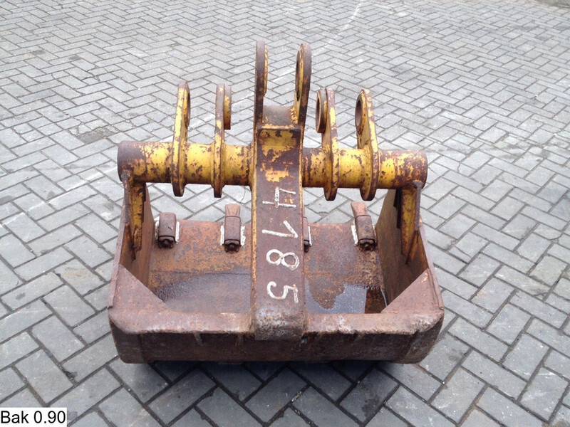 Case Deep bucket - Cupă: Foto 2 Case Deep bucket - Cupă: Foto 2