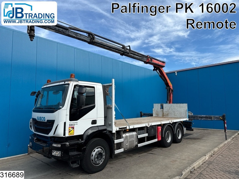 Iveco Trakker 360 6x4, EURO 6, Palfinger, Remote - Camion platformă, Camion cu macara: Foto 1 Iveco Trakker 360 6x4, EURO 6, Palfinger, Remote - Camion platformă, Camion cu macara: Foto 1