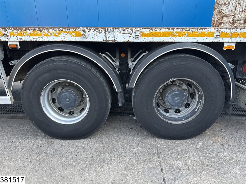 Camion platformă, Camion cu macara Iveco Trakker 360: Foto 11