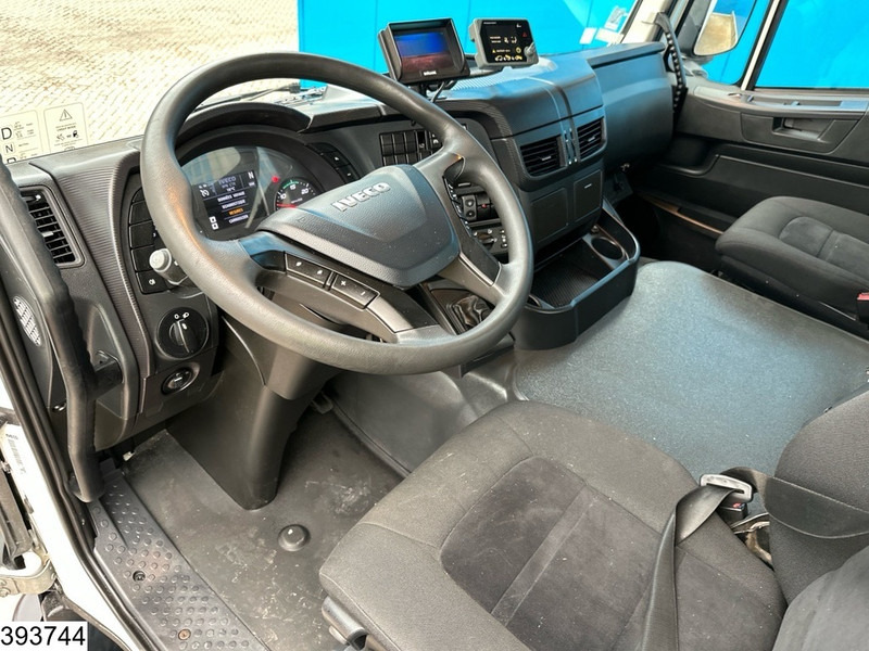Iveco X-Way 360 6x4, EURO 6, Palfinger, Remote - Camion platformă, Camion cu macara: Foto 5 Iveco X-Way 360 6x4, EURO 6, Palfinger, Remote - Camion platformă, Camion cu macara: Foto 5