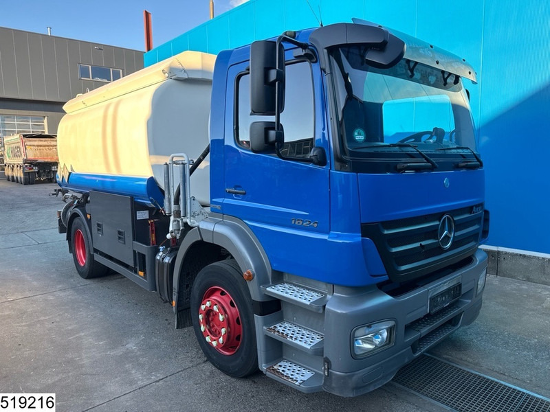 Mercedes-Benz Axor 1824 EURO 5, Esterer, 14.030 Liter, 3 Comp - Camion cisternă: Foto 3 Mercedes-Benz Axor 1824 EURO 5, Esterer, 14.030 Liter, 3 Comp - Camion cisternă: Foto 3