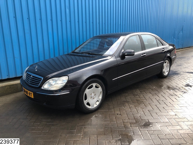 Mercedes-Benz S-Klasse S 600 - Berlină/ Sedan: Foto 2 Mercedes-Benz S-Klasse S 600 - Berlină/ Sedan: Foto 2