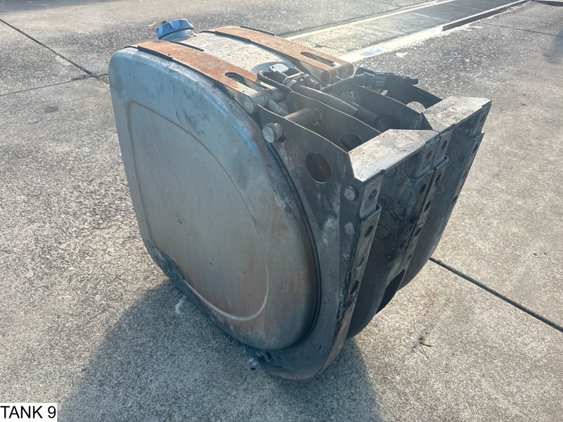 Universeel AdBlue Tank - Rezervor combustibil: Foto 4 Universeel AdBlue Tank - Rezervor combustibil: Foto 4