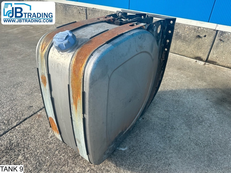 Universeel AdBlue Tank - Rezervor combustibil: Foto 1 Universeel AdBlue Tank - Rezervor combustibil: Foto 1