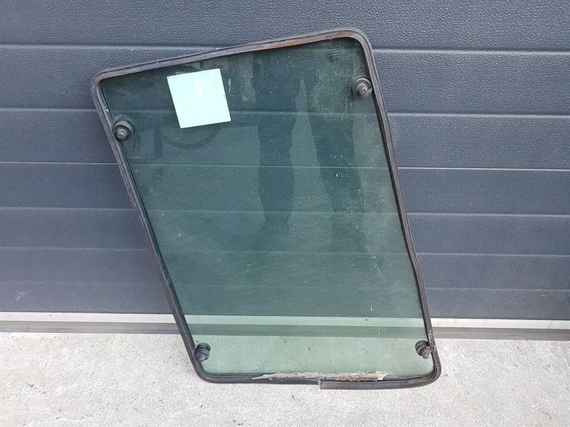 Ahlmann AZ210E-4106213A-Window/Scheibe/Ruit - Cabină și interior pentru Utilaje constructii: Foto 2 Ahlmann AZ210E-4106213A-Window/Scheibe/Ruit - Cabină și interior pentru Utilaje constructii: Foto 2