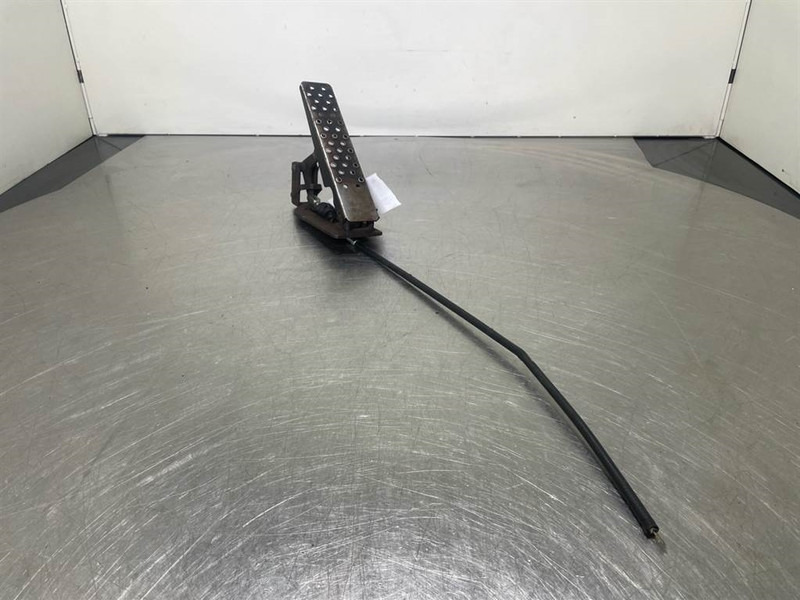 Ahlmann AZ6-4104384A-Gas pedal - Cabină și interior pentru Utilaje constructii: Foto 2 Ahlmann AZ6-4104384A-Gas pedal - Cabină și interior pentru Utilaje constructii: Foto 2