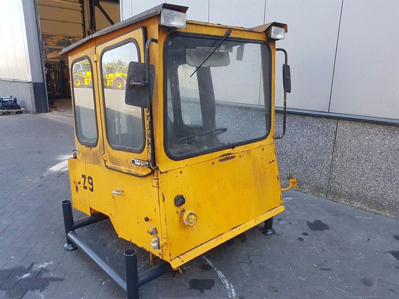 Ahlmann AZ9/AS7CS - Cabin/Kabine/Cabine - Cabină și interior pentru Utilaje constructii: Foto 2 Ahlmann AZ9/AS7CS - Cabin/Kabine/Cabine - Cabină și interior pentru Utilaje constructii: Foto 2