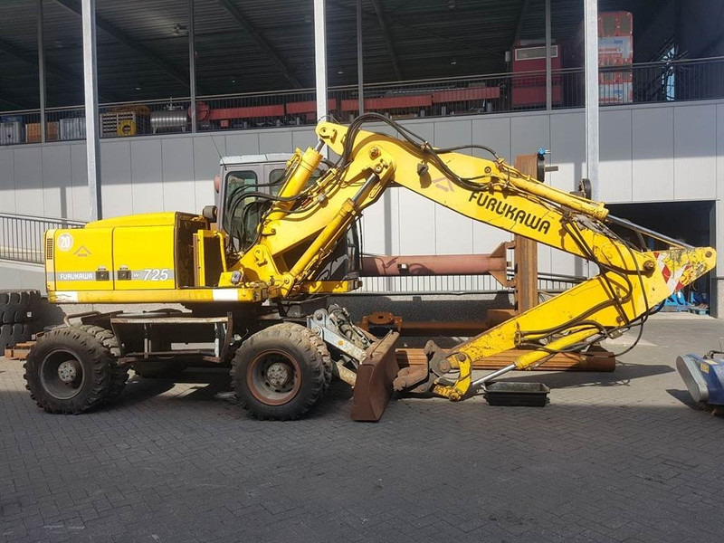 Furukawa W 725 LS (For parts) - Excavator pe roţi: Foto 1 Furukawa W 725 LS (For parts) - Excavator pe roţi: Foto 1