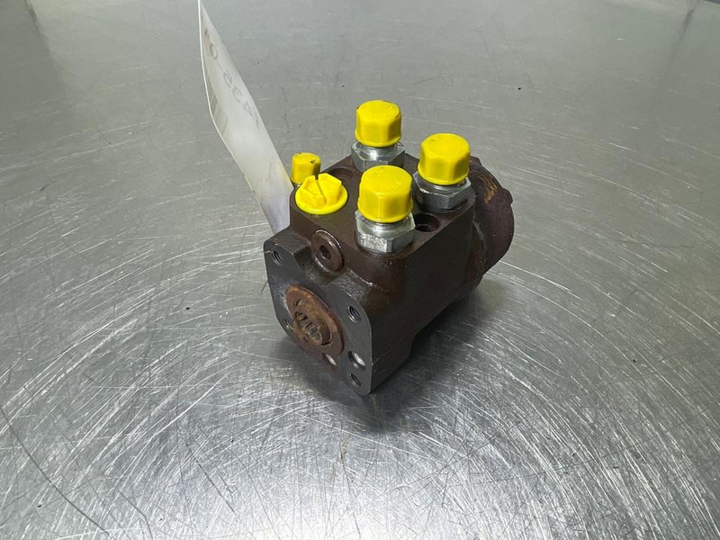 MAGNI RTH5.30-Danfoss OSPF200LS-Steering unit/Orbitrol - Hidraulică pentru Utilaje constructii: Foto 1 MAGNI RTH5.30-Danfoss OSPF200LS-Steering unit/Orbitrol - Hidraulică pentru Utilaje constructii: Foto 1