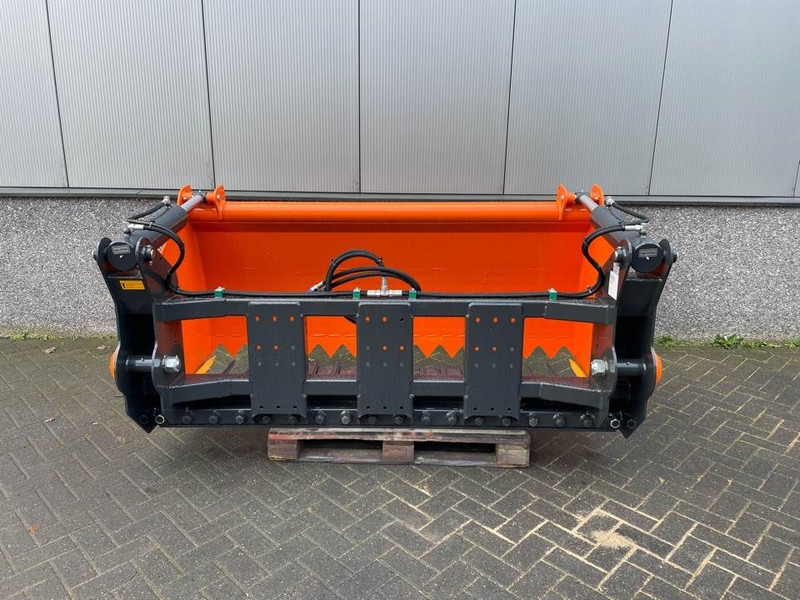 MAMMUT SC220M - Silage cutter/Silageschneider/Kuilhapper - Echipamente pentru furaje: Foto 3 MAMMUT SC220M - Silage cutter/Silageschneider/Kuilhapper - Echipamente pentru furaje: Foto 3