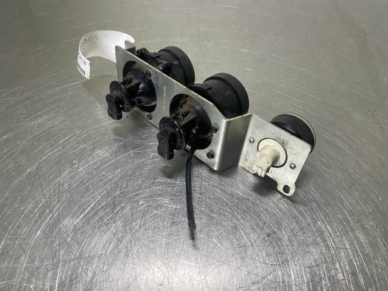 Mecalac 12MTX-5170184/5170185/5170186-Light/Leuchte - Sistem electric pentru Utilaje constructii: Foto 4 Mecalac 12MTX-5170184/5170185/5170186-Light/Leuchte - Sistem electric pentru Utilaje constructii: Foto 4