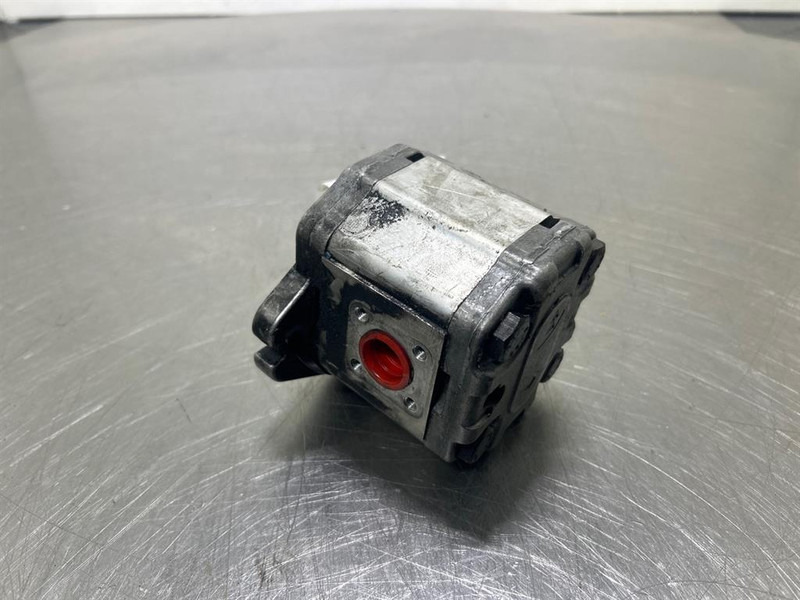 Sauer Danfoss SNP2NN/8,0RNAGSA-Gearpump/Zahnradpumpe - Hidraulică pentru Utilaje constructii: Foto 5 Sauer Danfoss SNP2NN/8,0RNAGSA-Gearpump/Zahnradpumpe - Hidraulică pentru Utilaje constructii: Foto 5