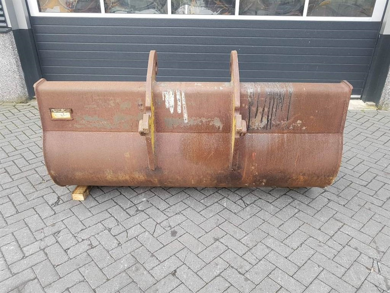 Verachtert CW30 - 2,20 mtr - Bucket/Tieflöffel/Dichte bak - Cupă pentru Utilaje constructii: Foto 2 Verachtert CW30 - 2,20 mtr - Bucket/Tieflöffel/Dichte bak - Cupă pentru Utilaje constructii: Foto 2