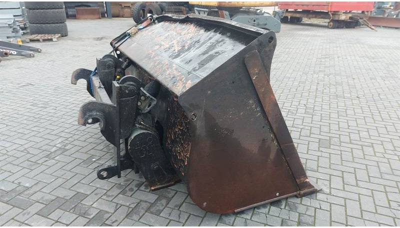 Volvo L 90 C - Cupă pentru Utilaje constructii: Foto 3 Volvo L 90 C - Cupă pentru Utilaje constructii: Foto 3