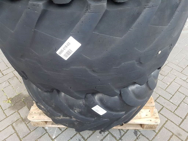 Zettelmeyer ZL801-BKT 480/70R24-Tire/Reifen/Band - Anvelope și jante pentru Utilaje constructii: Foto 4 Zettelmeyer ZL801-BKT 480/70R24-Tire/Reifen/Band - Anvelope și jante pentru Utilaje constructii: Foto 4