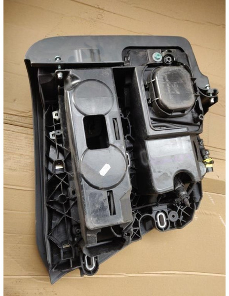 MAN koplamp / headlight TGL Euro6 - Far: Foto 2 MAN koplamp / headlight TGL Euro6 - Far: Foto 2