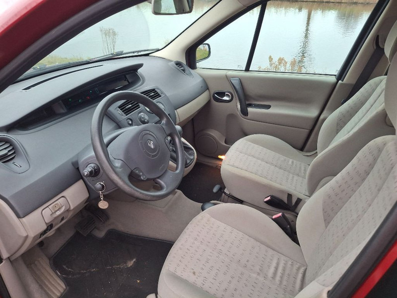 Renault MEGANE SCENIC - Camion: Foto 2 Renault MEGANE SCENIC - Camion: Foto 2