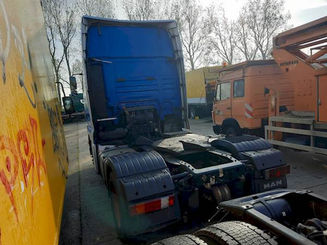 MAN TGA 18.480 - Cap tractor: Foto 4 MAN TGA 18.480 - Cap tractor: Foto 4
