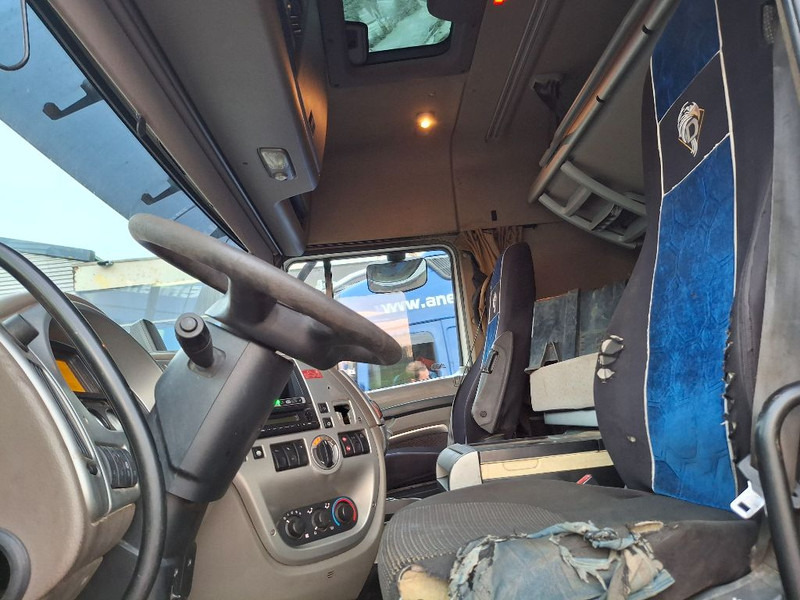 DAF XF 105.460 - Camion şasiu: Foto 5 DAF XF 105.460 - Camion şasiu: Foto 5