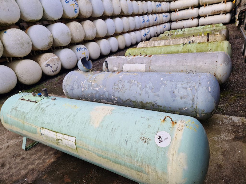 LPG / GAS GASTANK 1600 LITER - Rezervor combustibil: Foto 3 LPG / GAS GASTANK 1600 LITER - Rezervor combustibil: Foto 3