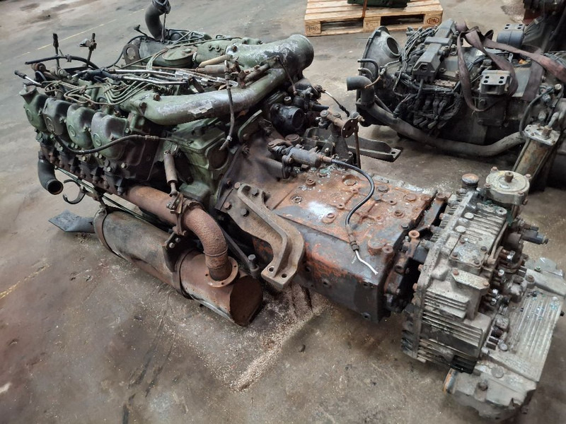 Mercedes-Benz OM422 - Motor: Foto 2 Mercedes-Benz OM422 - Motor: Foto 2