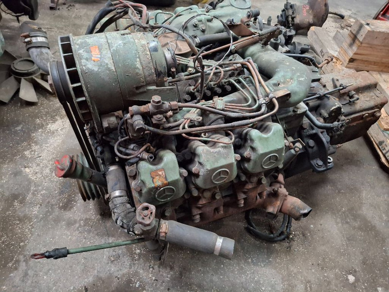Mercedes-Benz OM441 - Motor: Foto 1 Mercedes-Benz OM441 - Motor: Foto 1