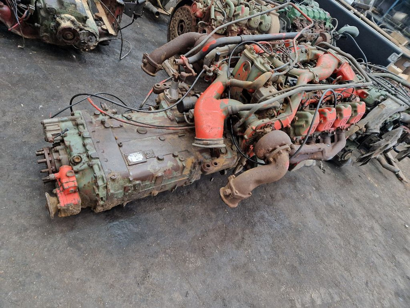 Mercedes-Benz OM442LA - Motor: Foto 3 Mercedes-Benz OM442LA - Motor: Foto 3