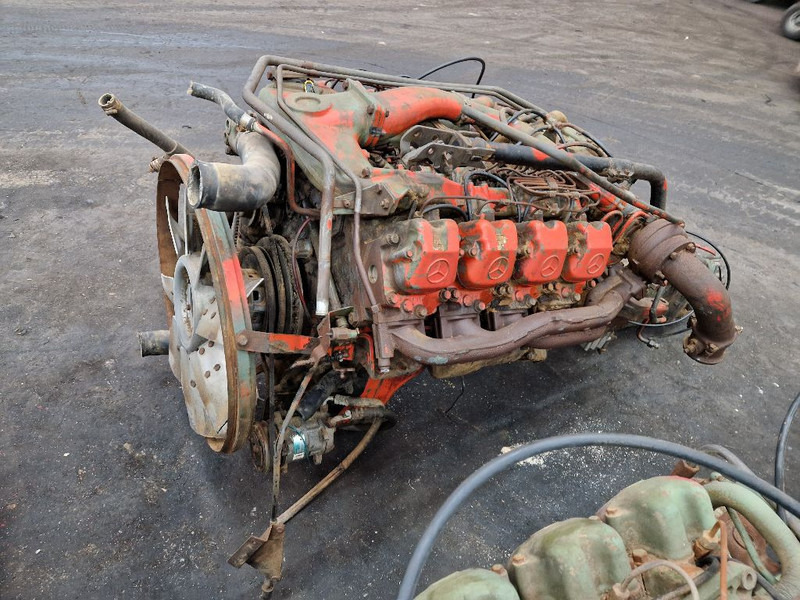 Mercedes-Benz OM442LA - Motor: Foto 1 Mercedes-Benz OM442LA - Motor: Foto 1